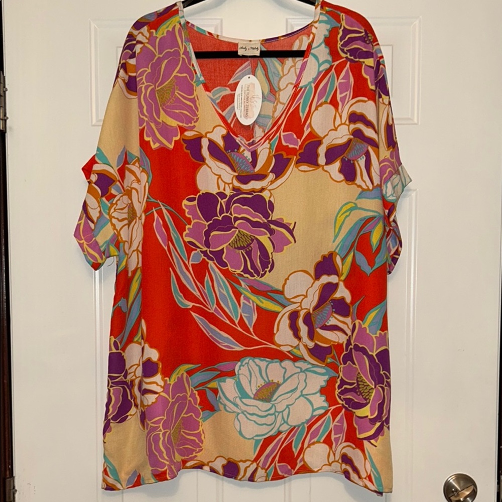Lovely Melody Floral V-Neck Women’s SS Top 3X NEW Colorful V-Neck Lightweight